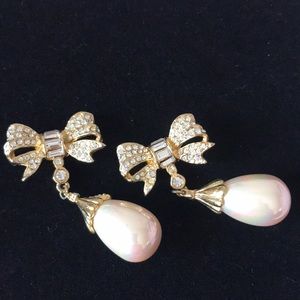 Teardrop Pearl Dangle Earrings Bow and Rhinestone